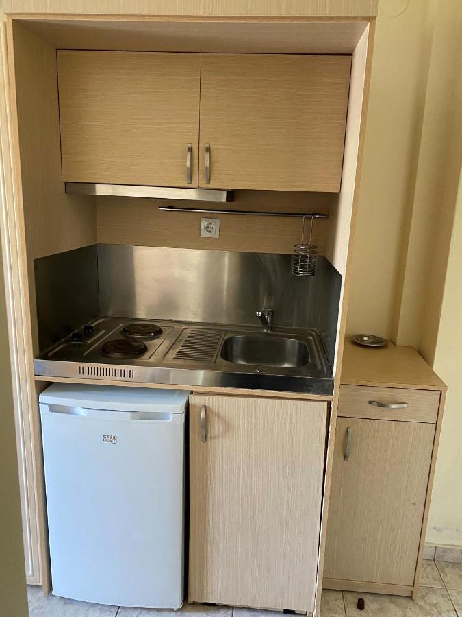 Golden Sun Apartment Paralía Екстериор снимка